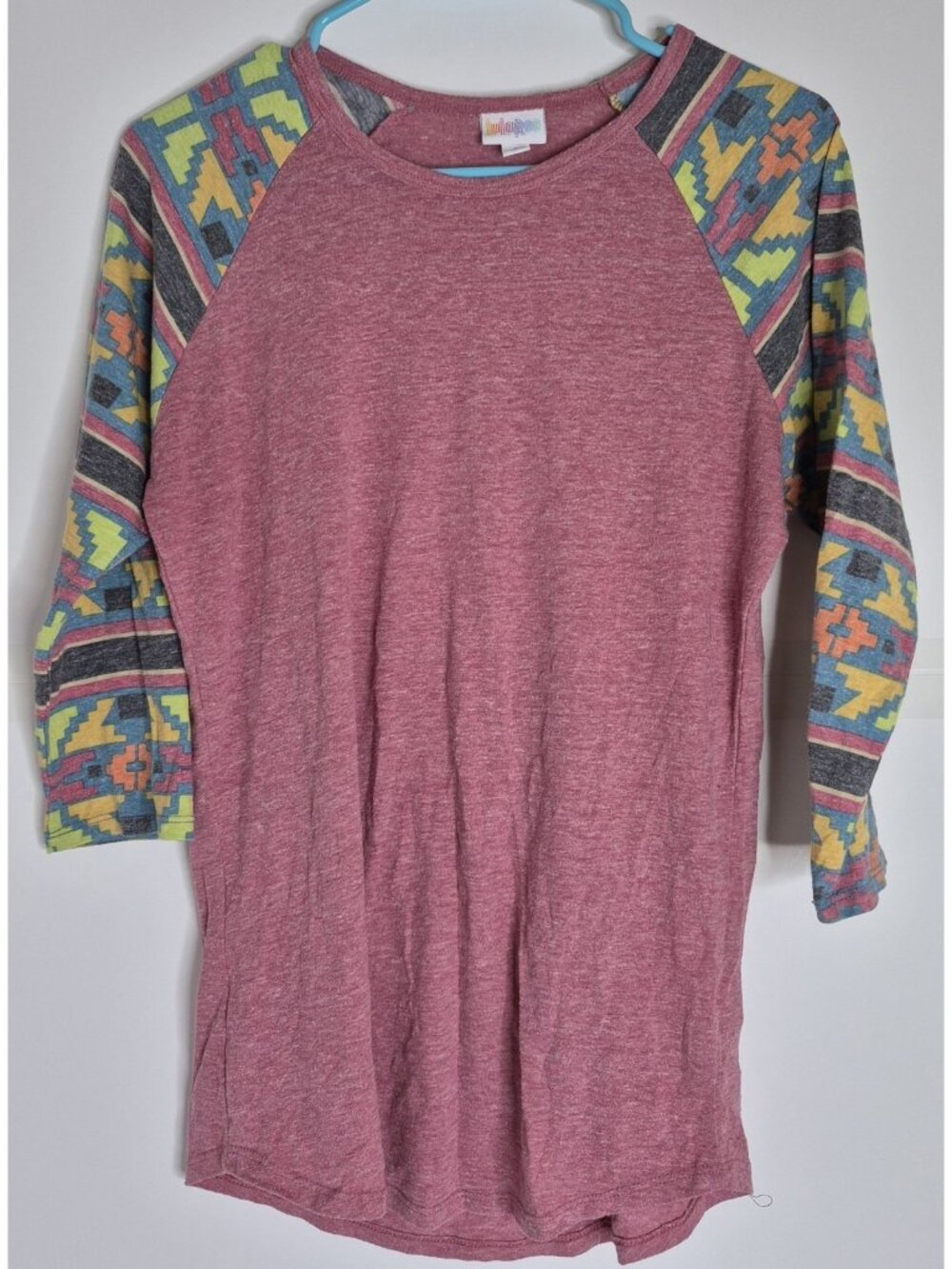 LuLaRoe Randy Top With A Dusty Rose Body And Geometric Patterned Sleeves Sz S
